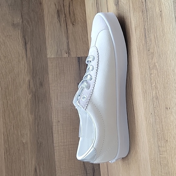 Van's Sport Low Brand new in the box authentic uper leather. - Picture 7 of 12